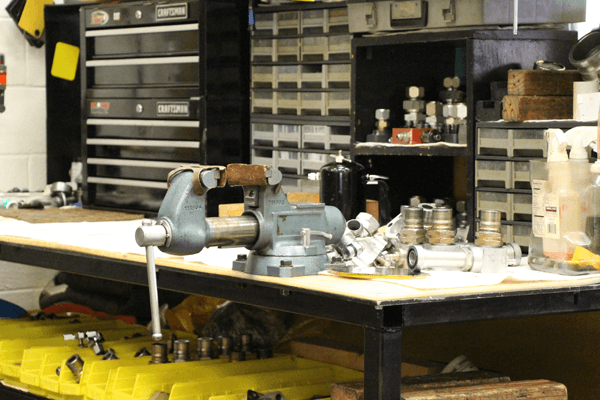 valve-reconditioning-table
